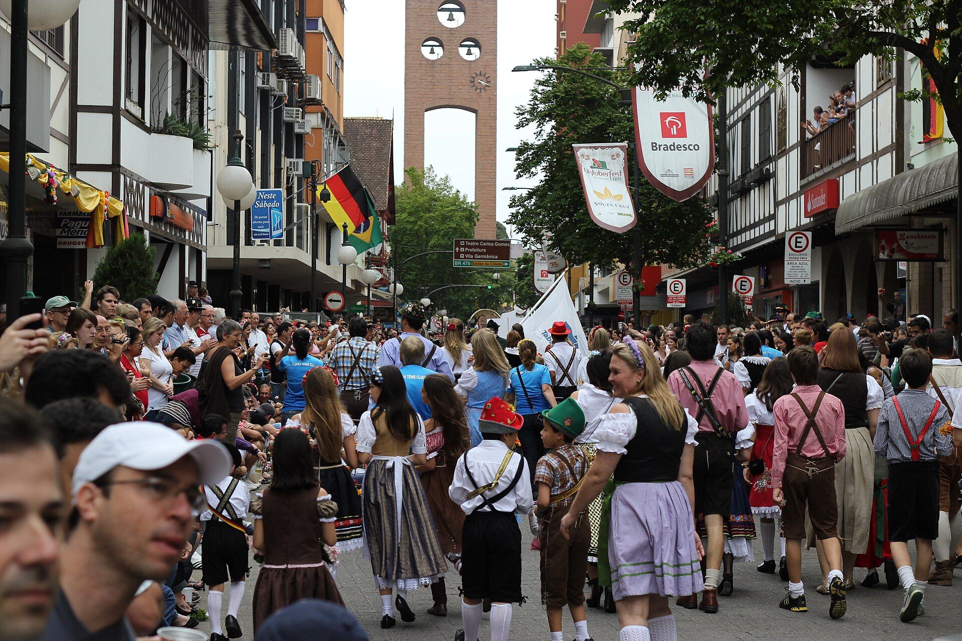 Visitors gathered in an Oktoberfest Blumenau festival hall