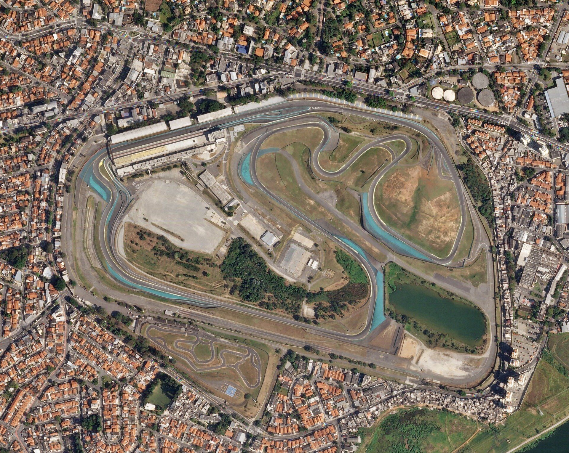 Satellite view of the complete Interlagos circuit