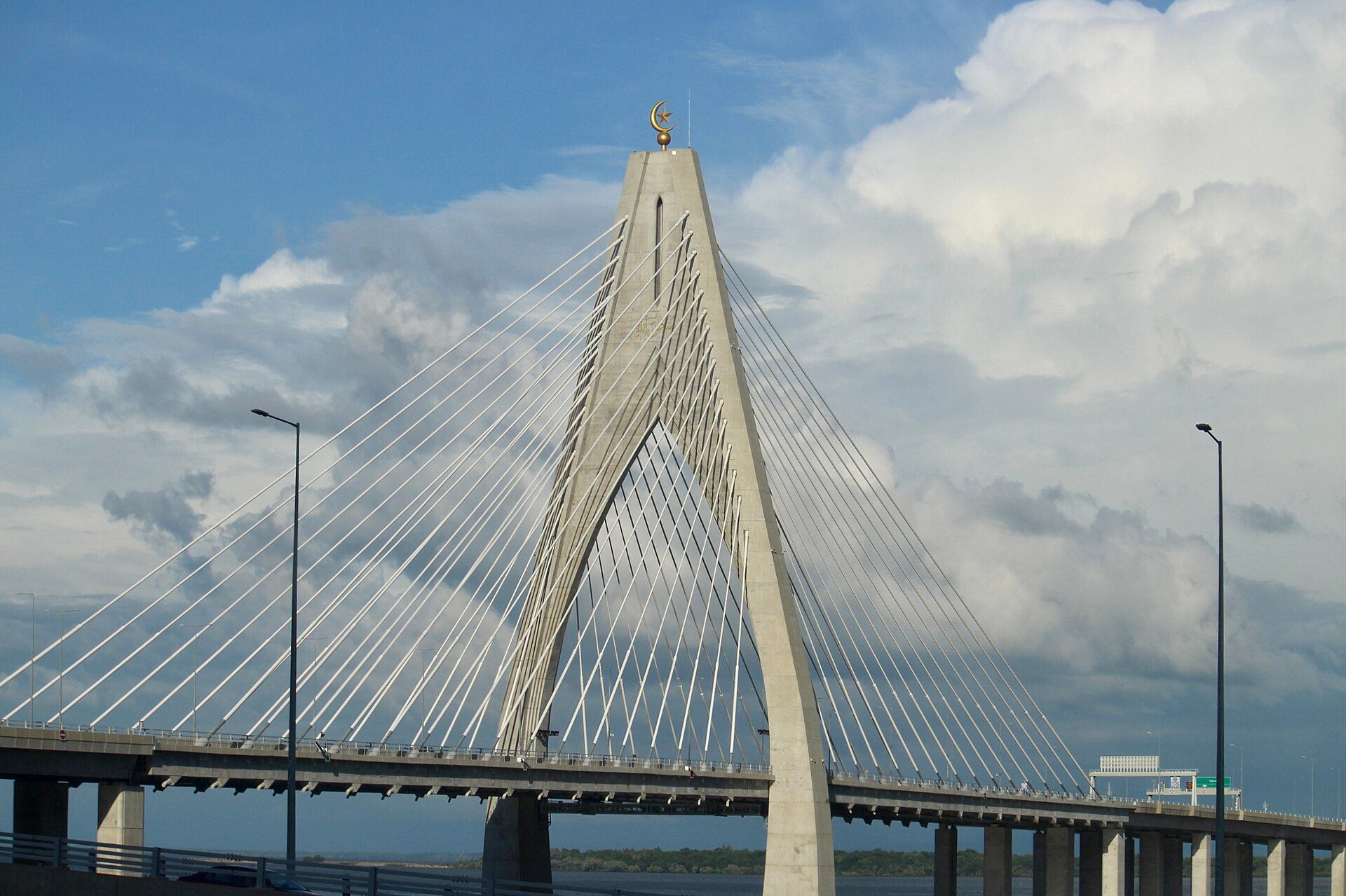 Cable-stayed tower and roadway of the Sultan Haji Omar 'Ali Saifuddien Bridge