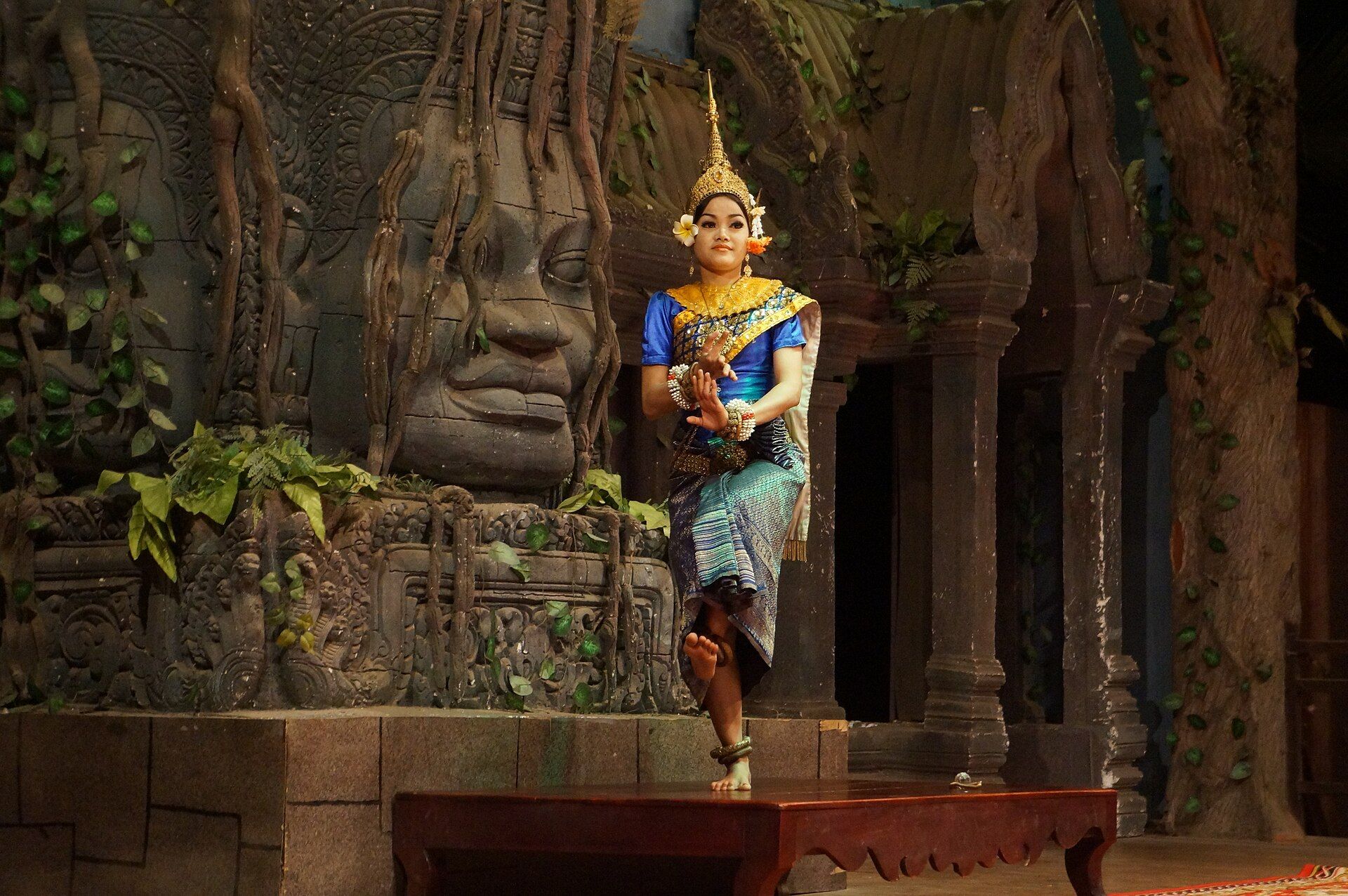 Khmer classical dance performance in Siem Reap