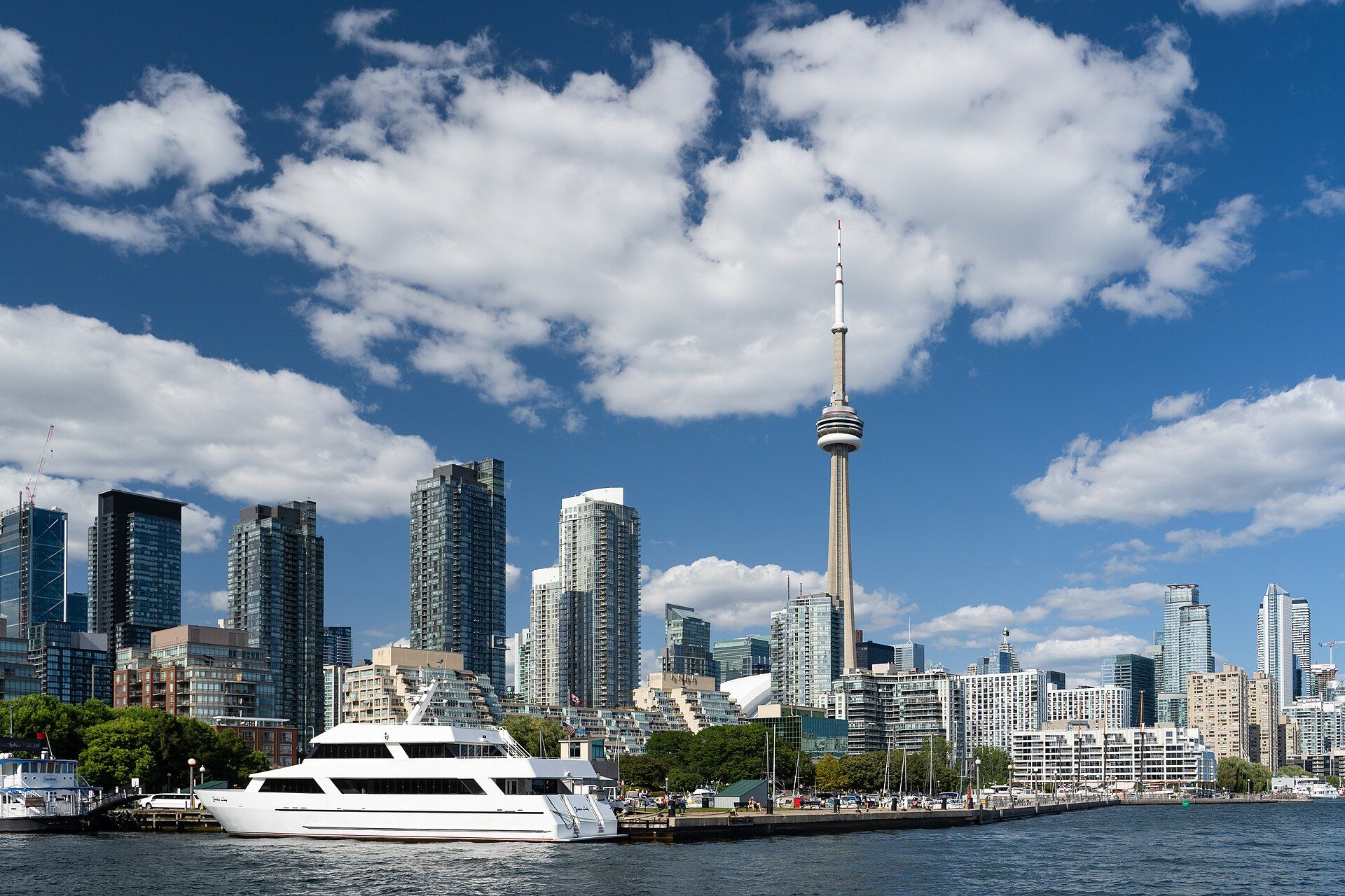 Authentic Toronto city and waterfront context
