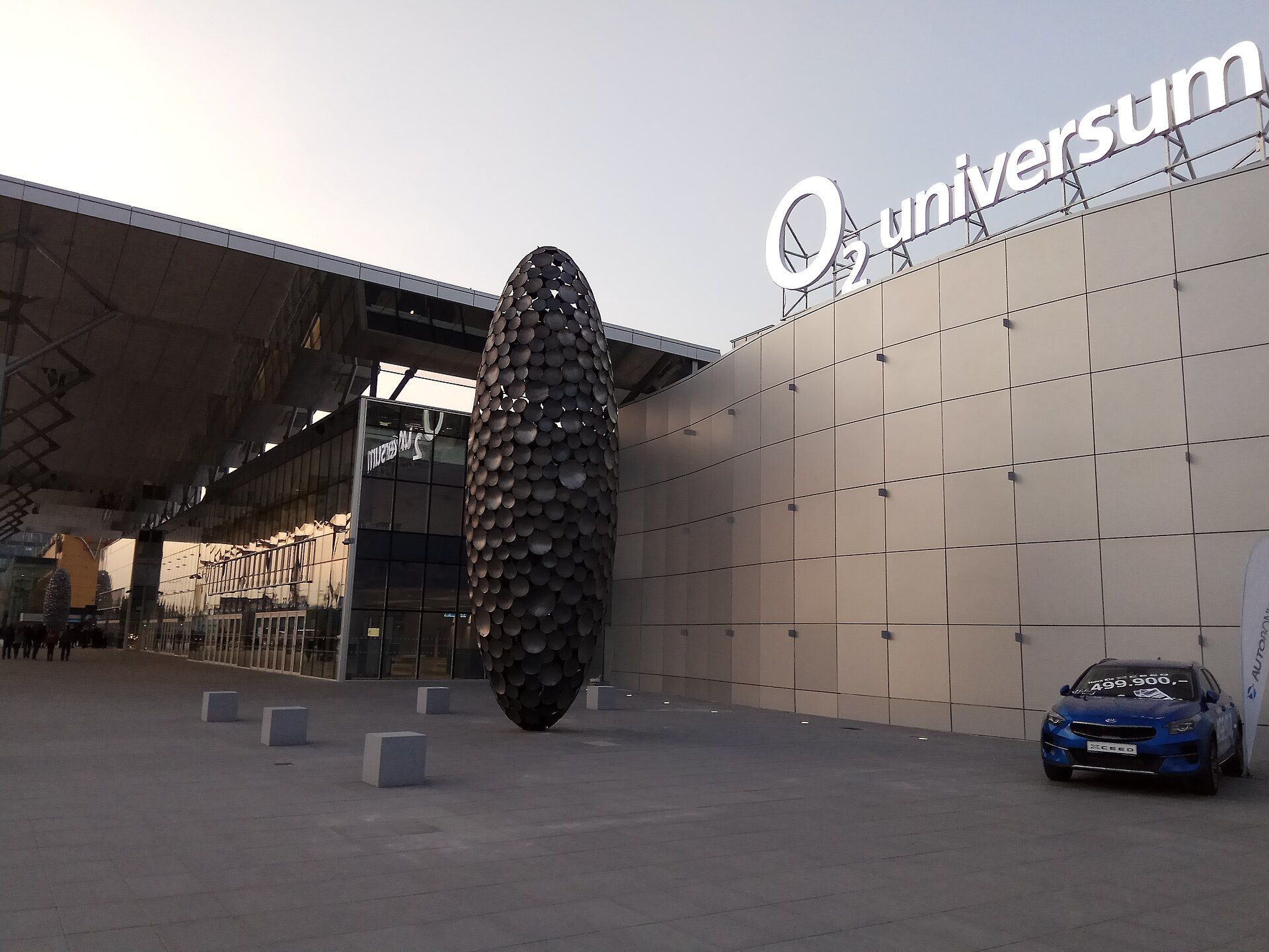 Authentic O2 universum venue or destination context