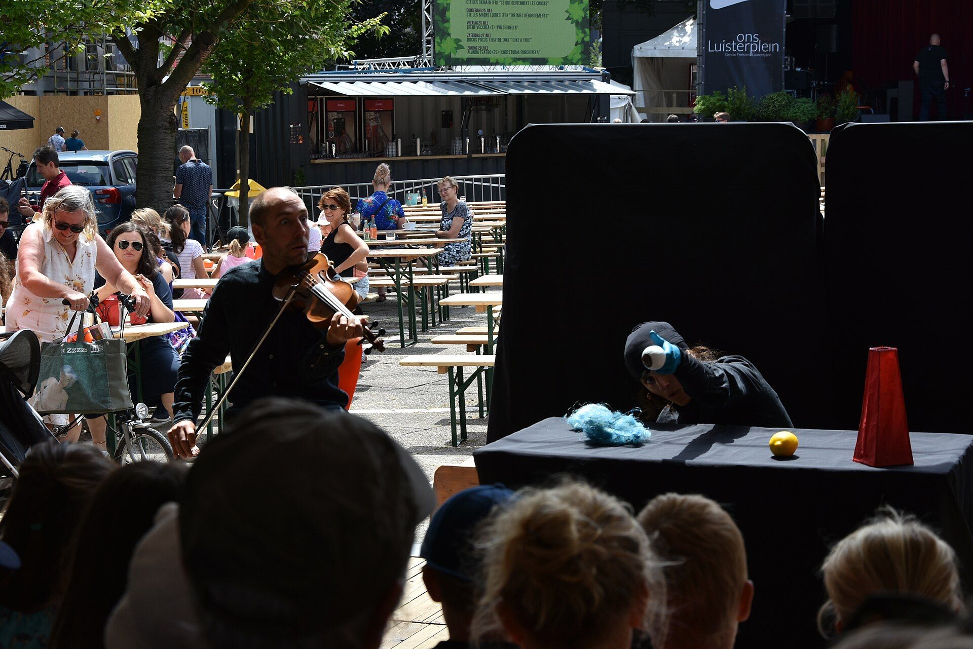 Gentse Feesten Puppet Buskers in Belgium