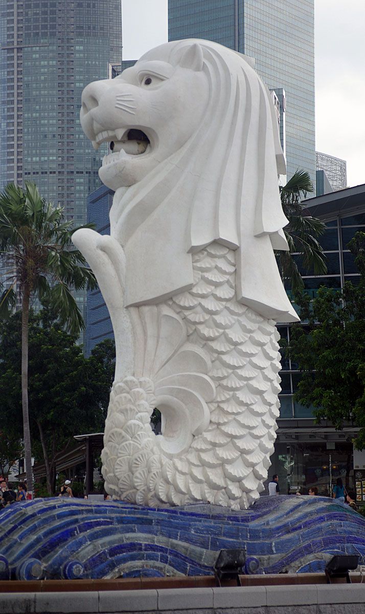 The Merlion statue at Marina Bay (city context)