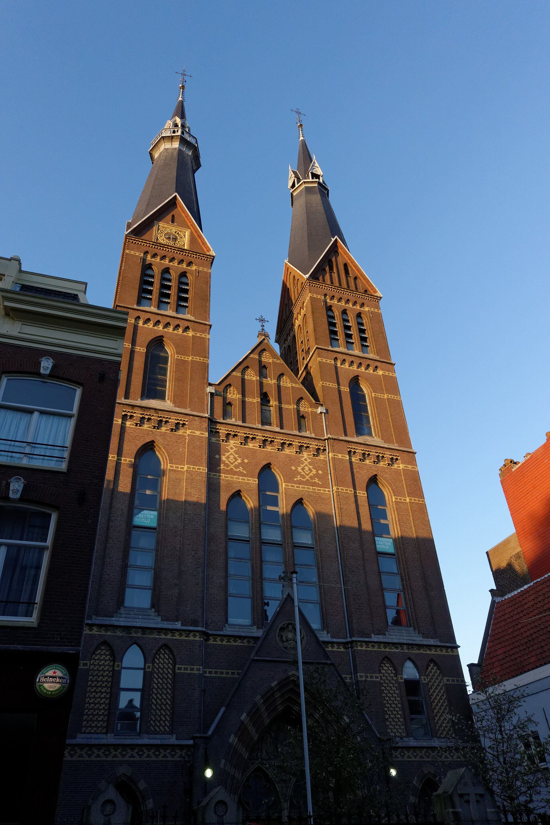 Orange-clad King's Day crowds in Amsterdam