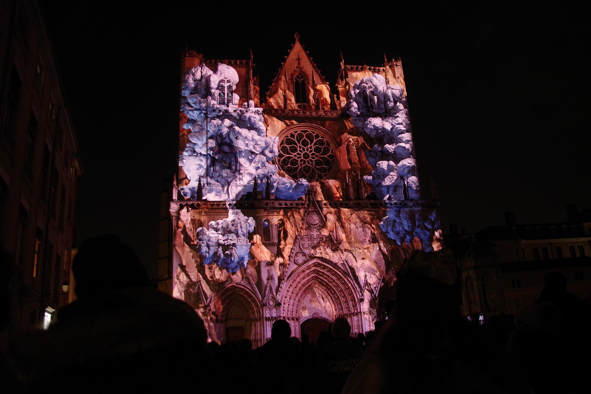 Colorful projection across Saint-Jean Cathedral during the 2024 festival