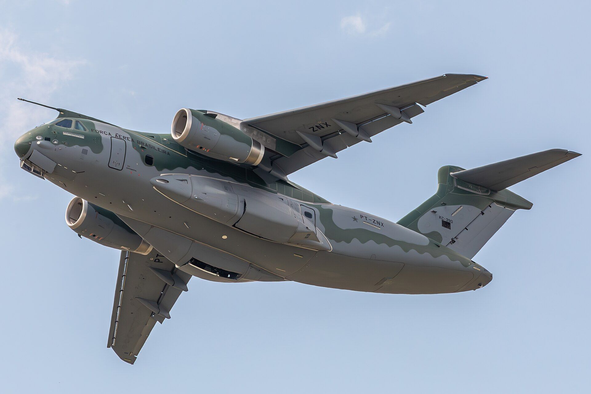 An Embraer KC-390 in a flying display