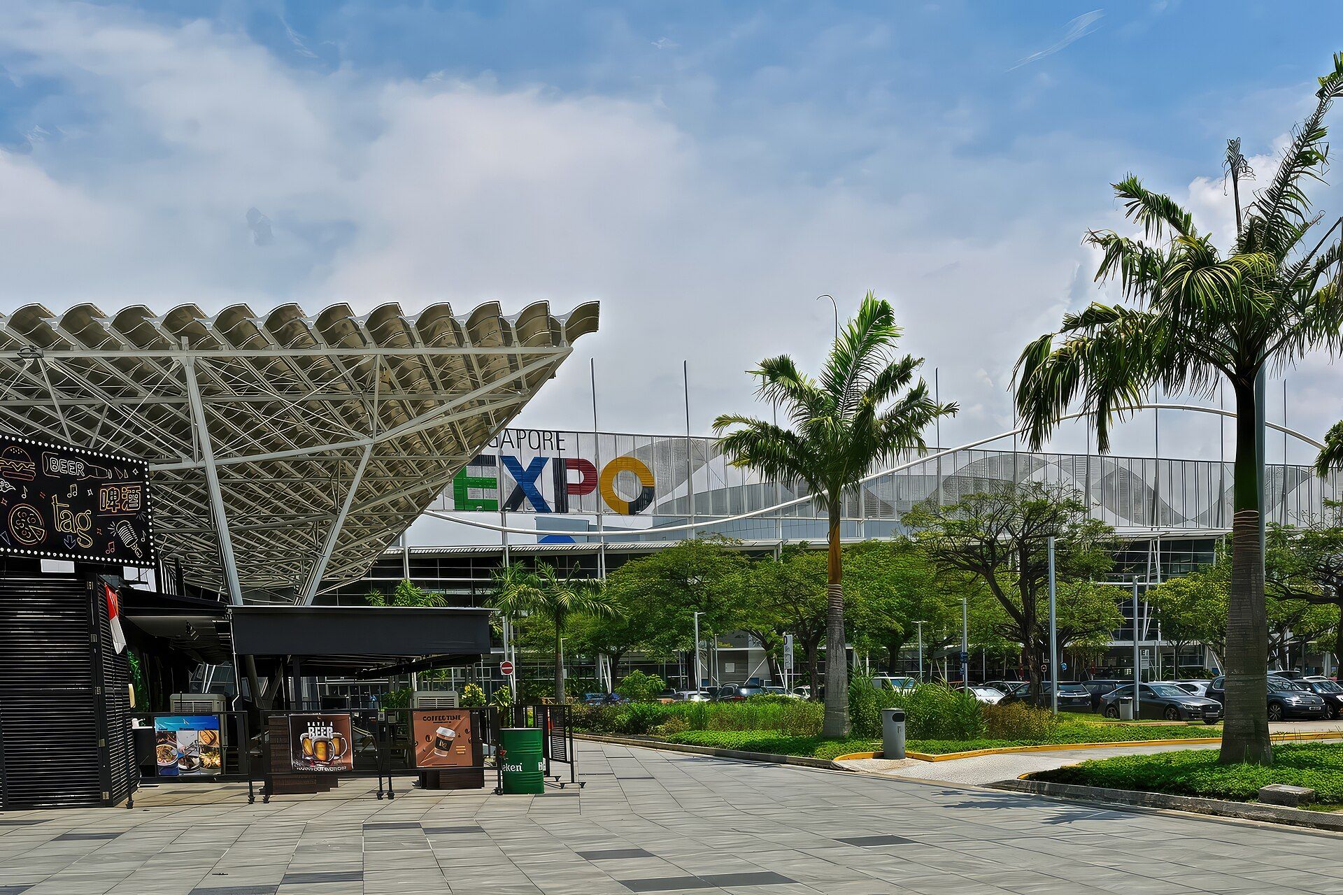 Singapore EXPO exterior and covered approach