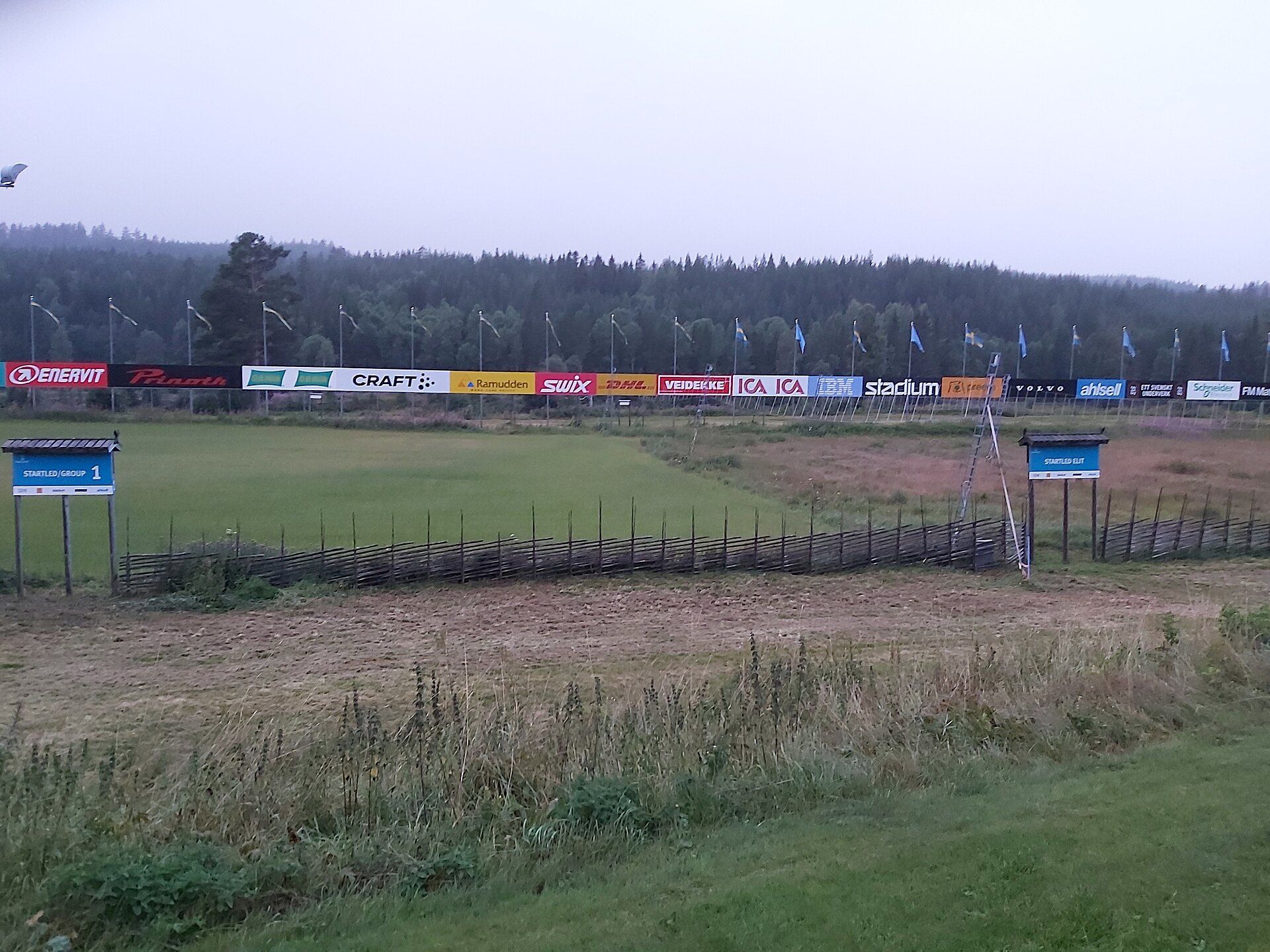 The broad Vasaloppet start field in Sälen